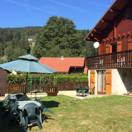 Spacious Chalet With Garden